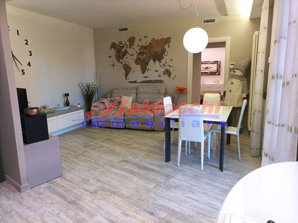 appartamento in vendita a Fano in zona Fenile