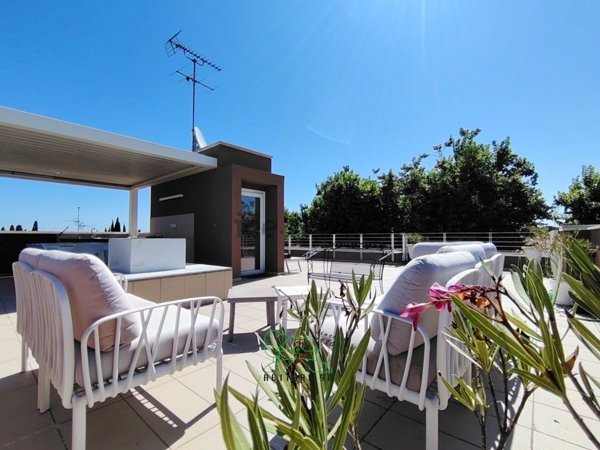 casa indipendente in vendita a Fano