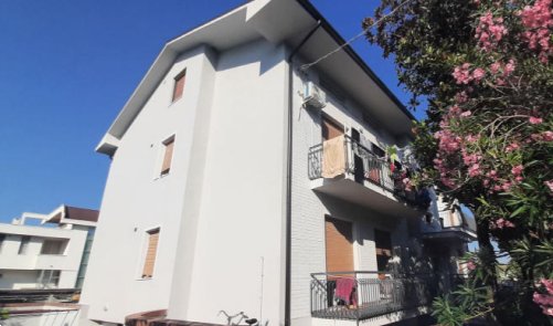 appartamento in vendita a Fano in zona Marotta