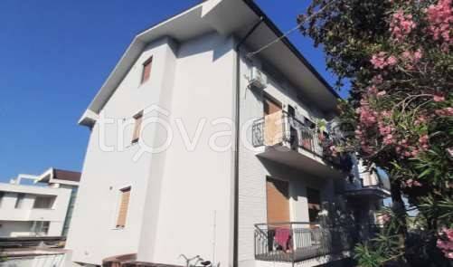 appartamento in vendita a Fano in zona Marotta