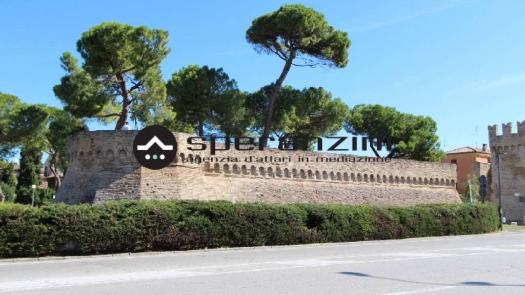 negozio in vendita a Fano
