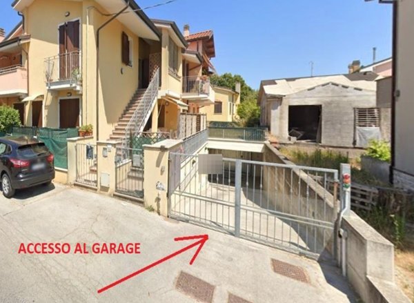 villa in vendita a Fano in zona Fenile