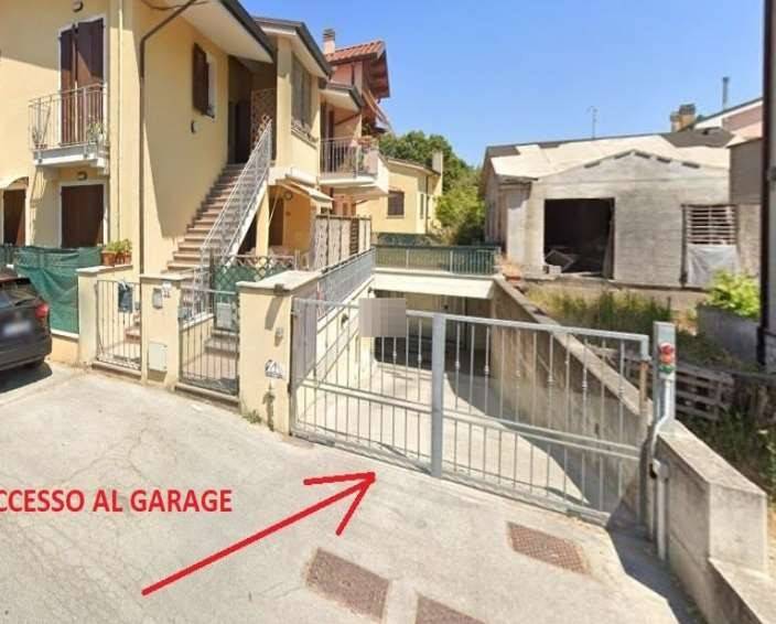 appartamento in vendita a Fano in zona Fenile