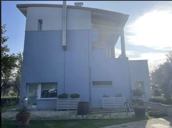 negozio in vendita a Fano