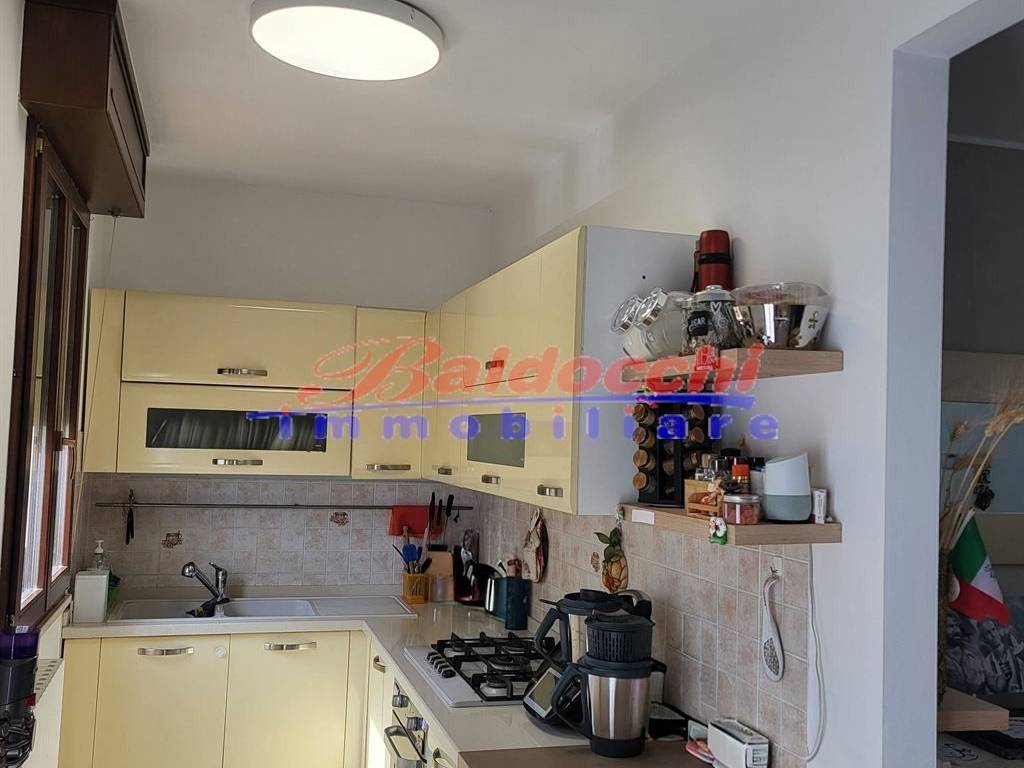 appartamento in vendita a Fano in zona Carrara