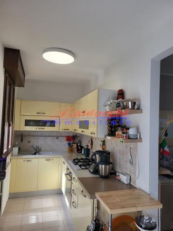 appartamento in vendita a Fano in zona Carrara