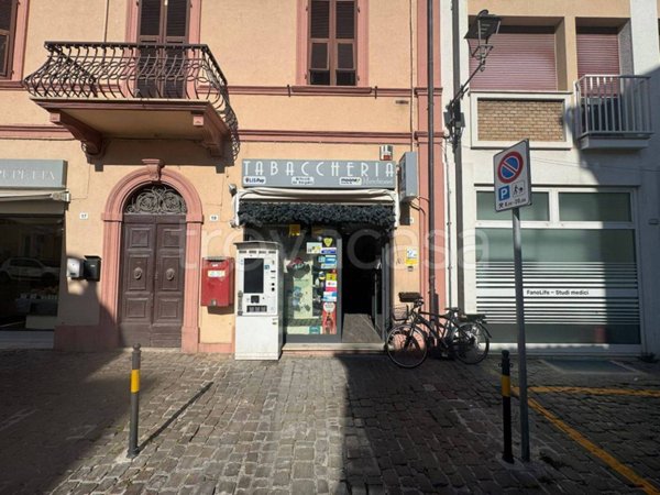 negozio in vendita a Fano