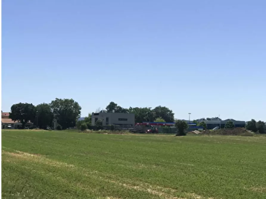 terreno edificabile in vendita a Fano