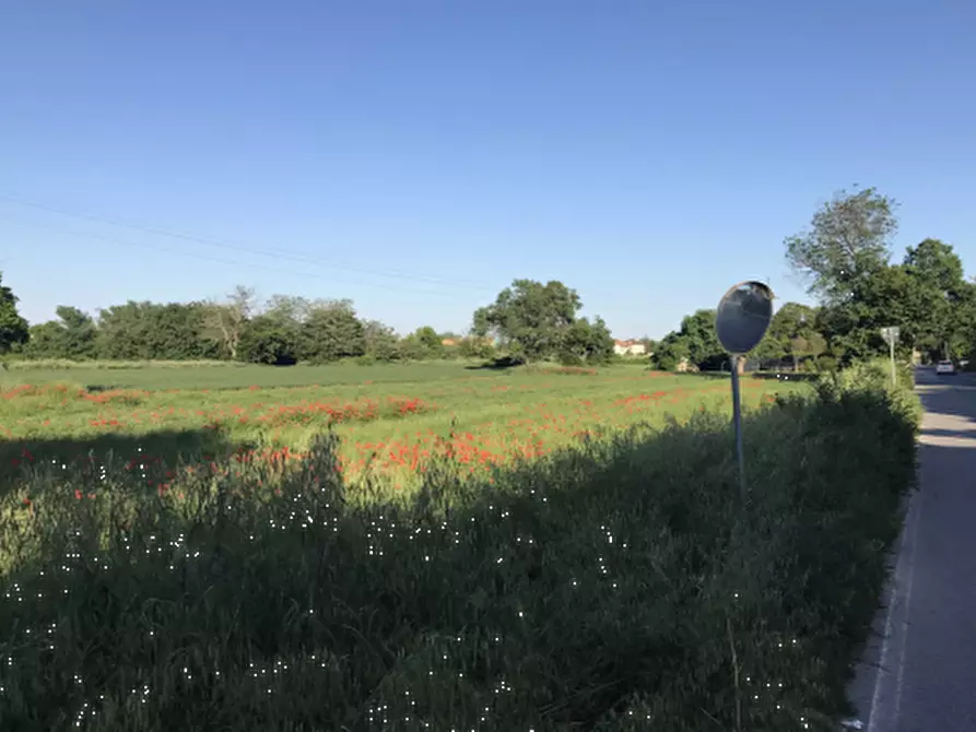 terreno edificabile in vendita a Fano in zona Rosciano