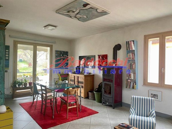 casa indipendente in vendita a Fano in zona Carrara