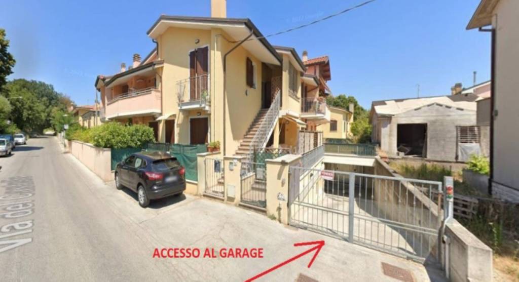 villa in vendita a Fano in zona Fenile