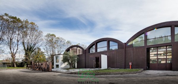 ufficio in vendita a Fano in zona Rosciano