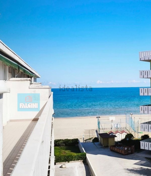 appartamento in vendita a Fano in zona Torrette