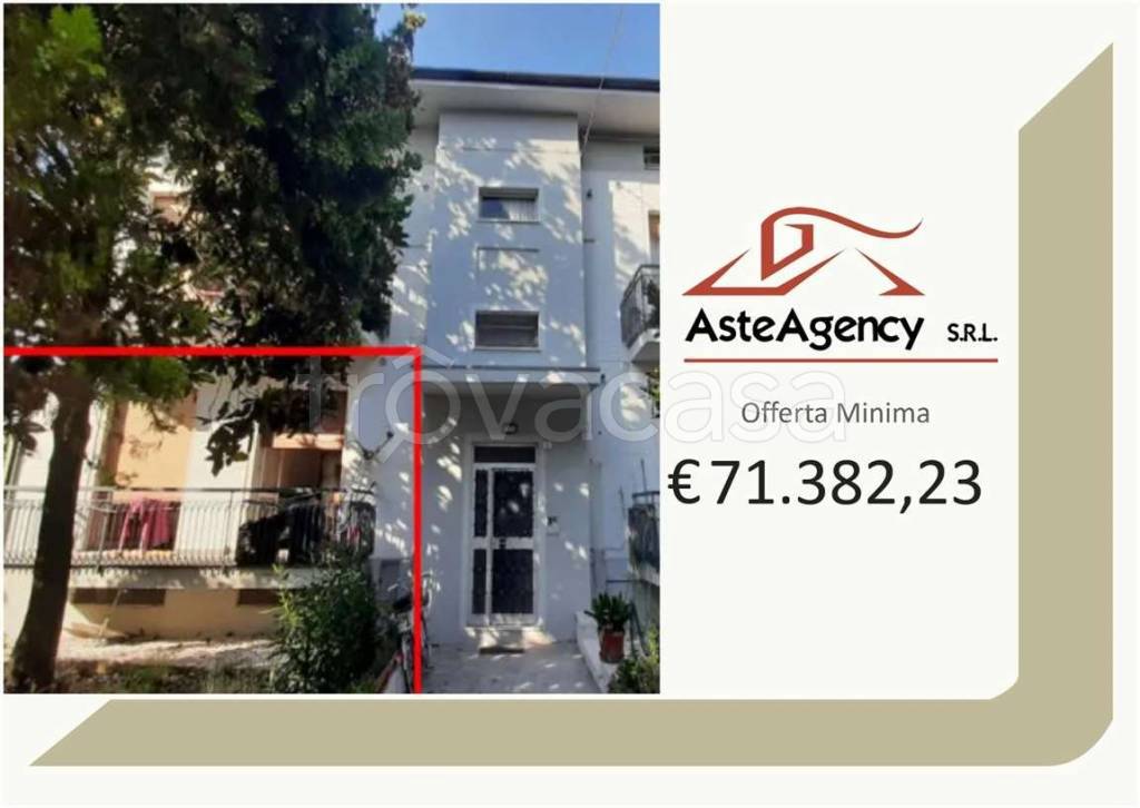 appartamento in vendita a Fano in zona Marotta