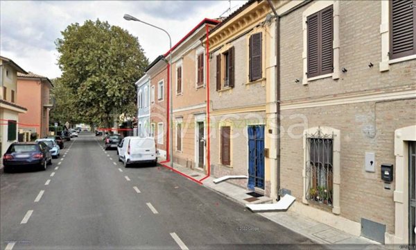 casa indipendente in vendita a Fano