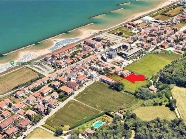 casa indipendente in vendita a Fano in zona Roncosambaccio