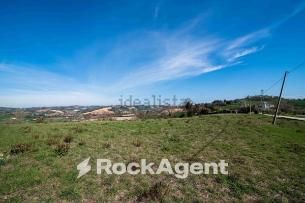 casa indipendente in vendita a Fano in zona Carignano Terme