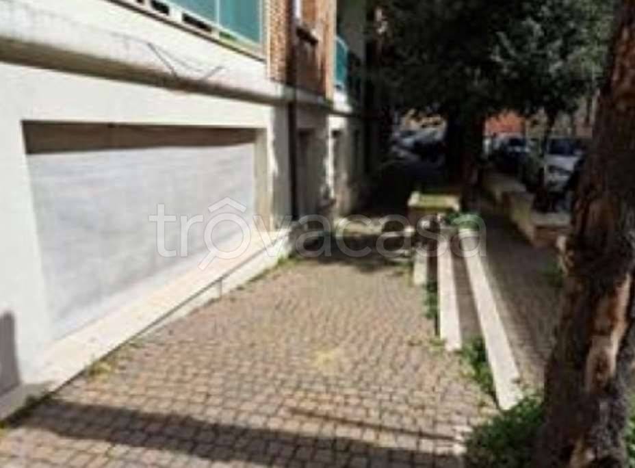 negozio in vendita a Fano