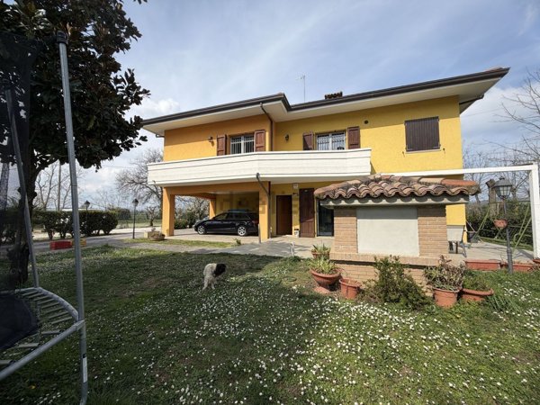 appartamento in vendita a Fano in zona Bellocchi