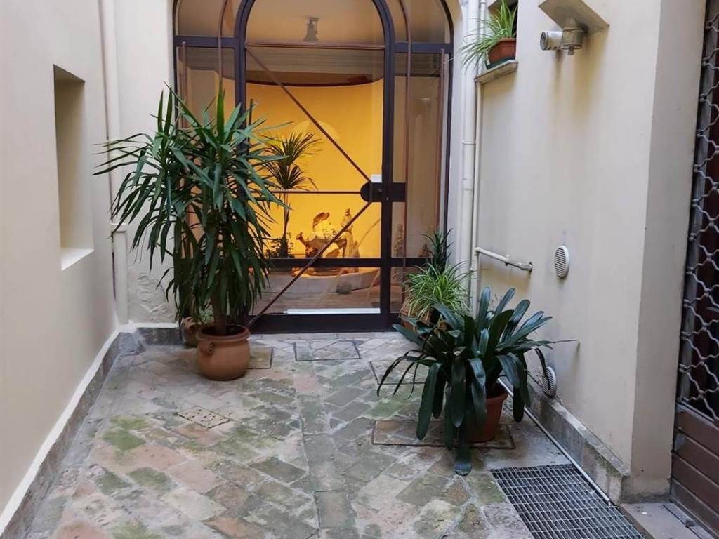 intera palazzina in vendita a Fano