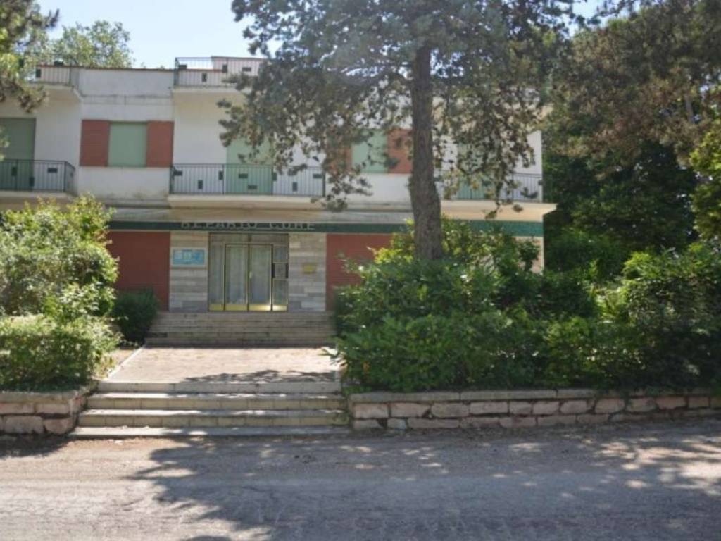 intera palazzina in vendita a Fano in zona Fenile