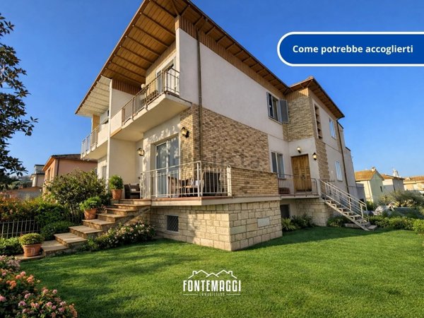 casa indipendente in vendita a Fano in zona Centinarola