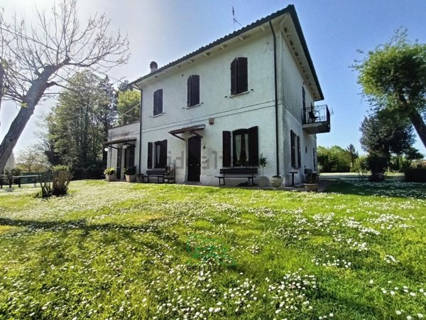 casale in vendita a Fano in zona Carignano Terme