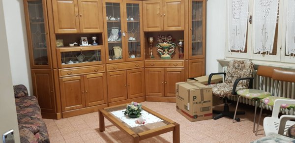 casa indipendente in vendita a Fano in zona Centinarola