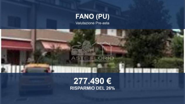 casa indipendente in vendita a Fano