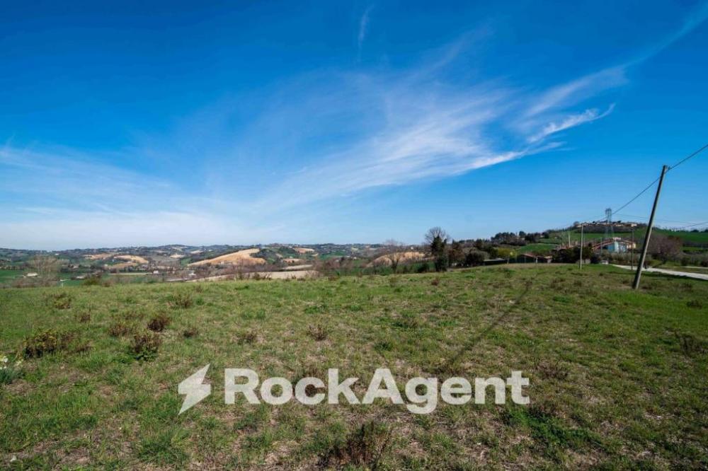 casa indipendente in vendita a Fano in zona Carignano Terme