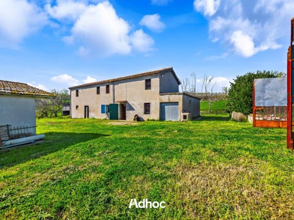 casa indipendente in vendita a Fano in zona Carignano Terme