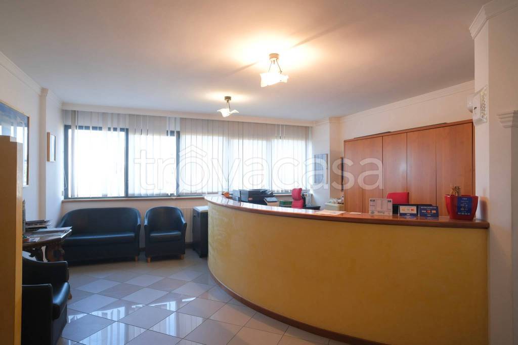 ufficio in vendita a Fano