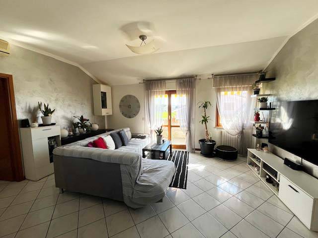 appartamento in vendita a Fano in zona Bellocchi