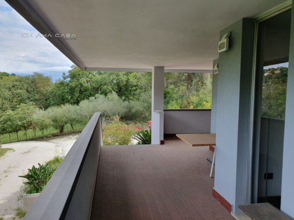 casa indipendente in vendita a Fano in zona Roncosambaccio