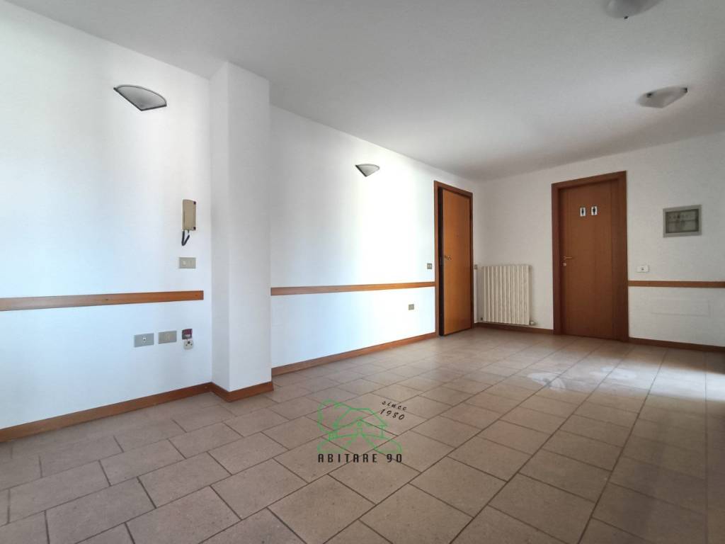 ufficio in vendita a Fano