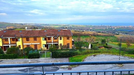 appartamento in vendita a Fano in zona Torrette