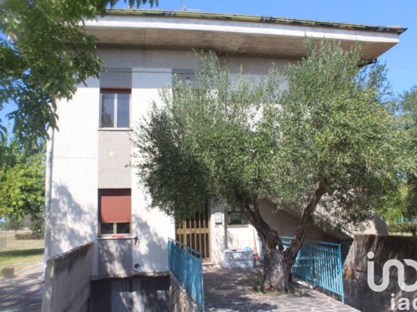 casa indipendente in vendita a Fano in zona Torrette