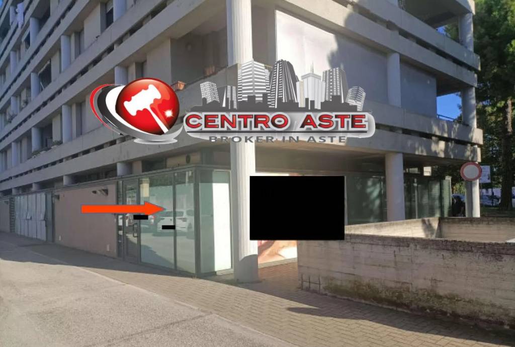 negozio in vendita a Fano