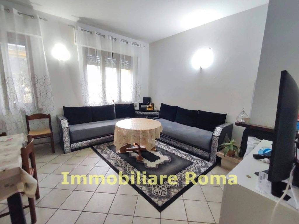 casa indipendente in vendita a Fano in zona Roncosambaccio