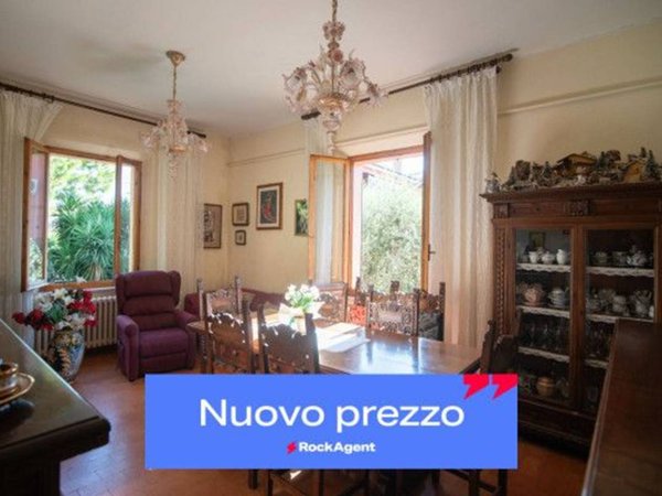 casa indipendente in vendita a Fano