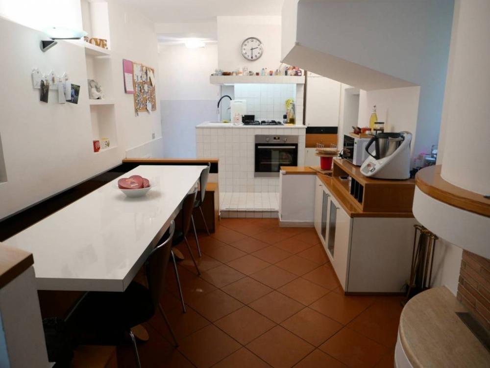 casa indipendente in vendita a Fano