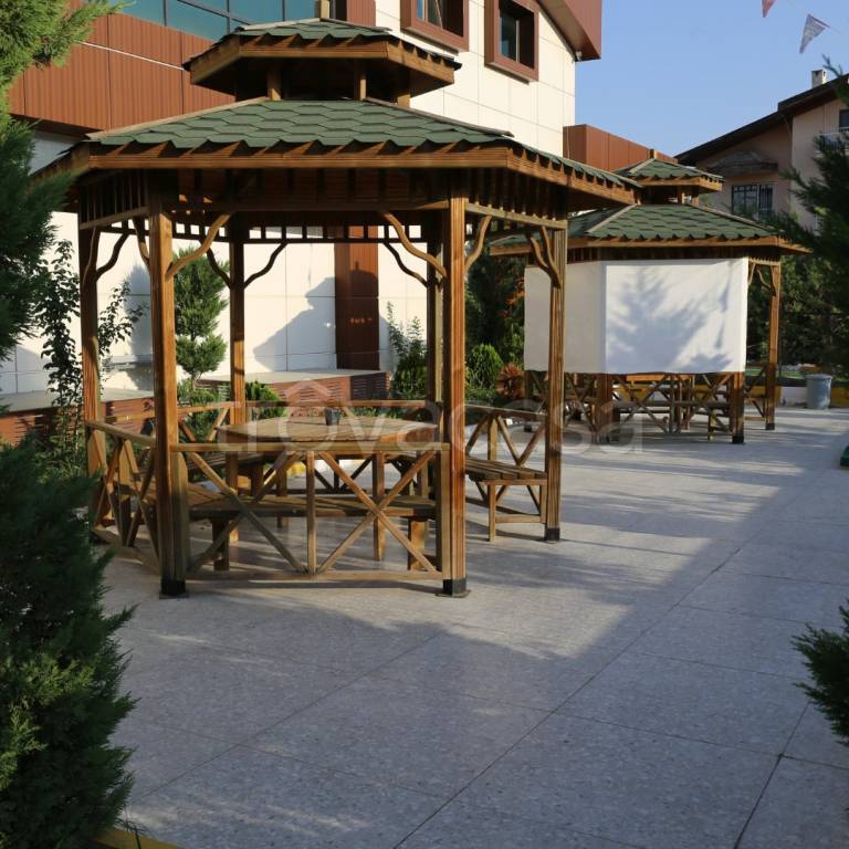 locale commerciale in vendita a Fano