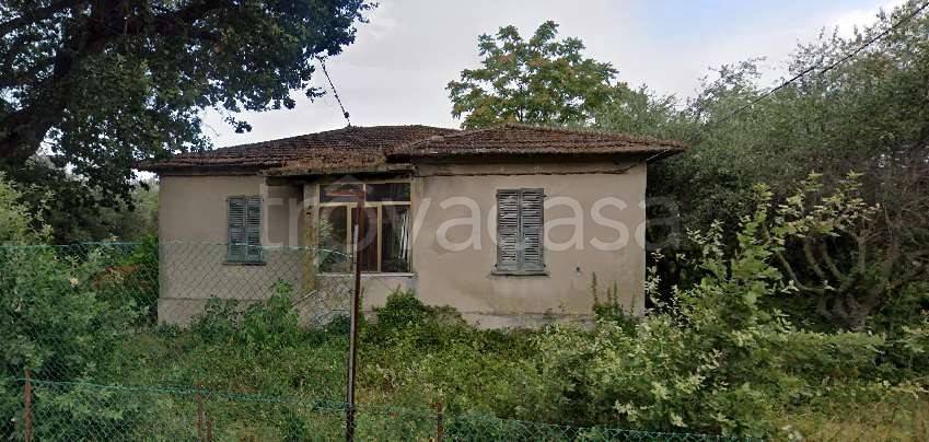 casa indipendente in vendita a Fano
