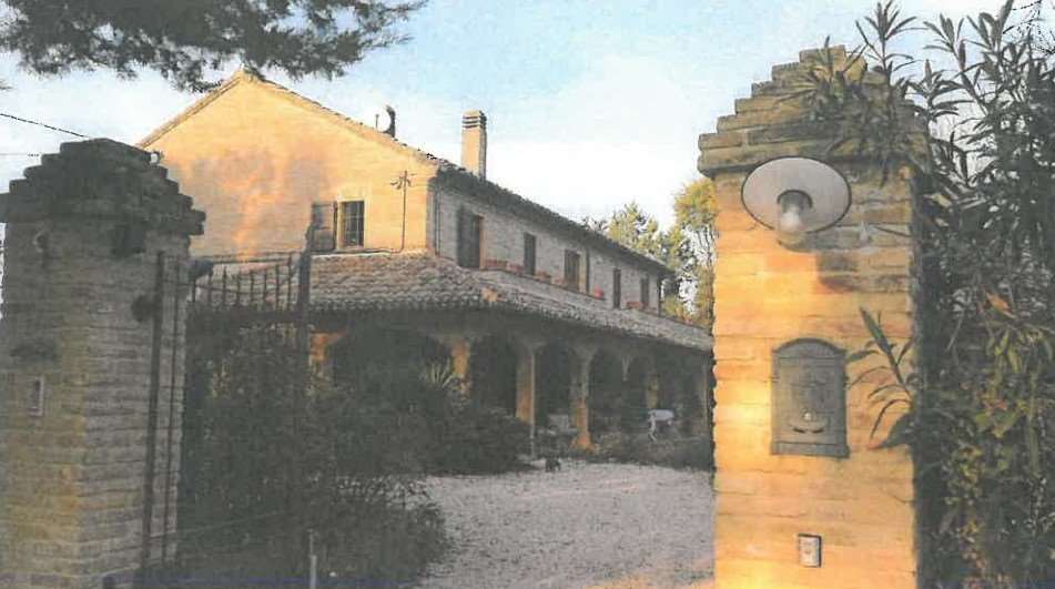 casa indipendente in vendita a Fano