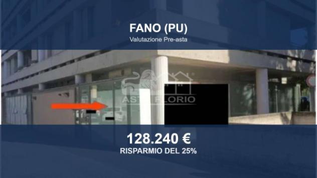 negozio in vendita a Fano