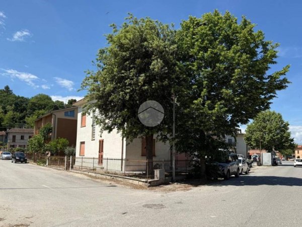 casa indipendente in vendita a Fano in zona Centinarola