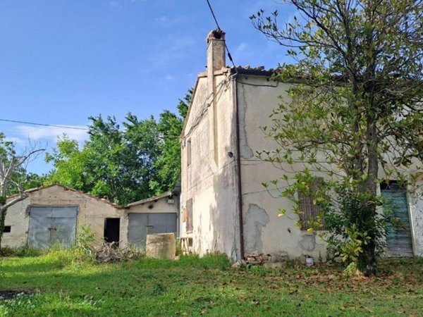 casale in vendita a Fano in zona Carignano Terme