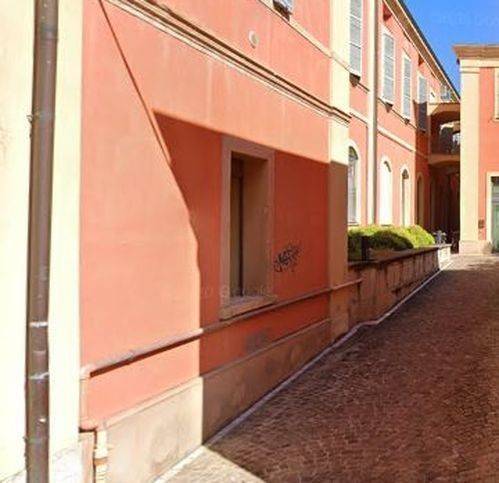 negozio in vendita a Fano