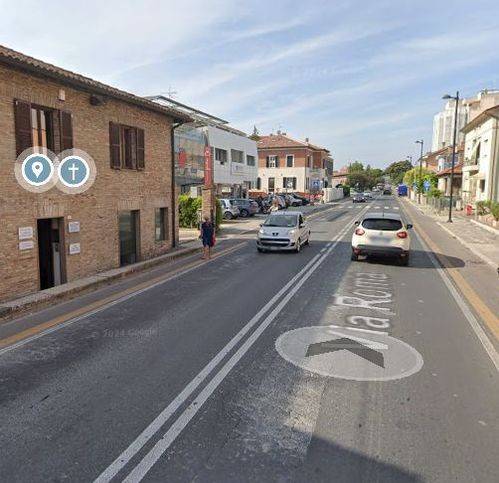 negozio in vendita a Fano