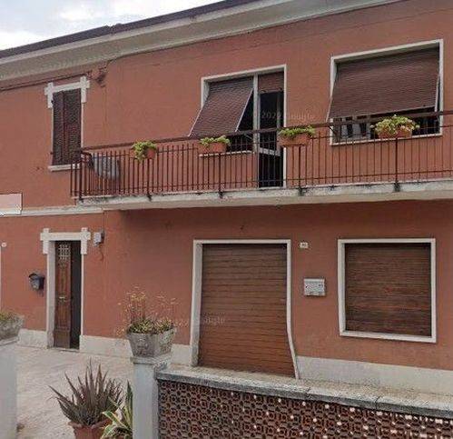 casa indipendente in vendita a Fano